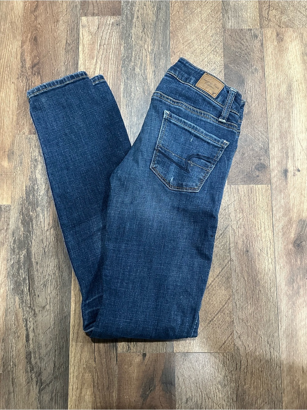 American Eagle Outfitters Women's super Skinny low rise Jeans - Dark Blue